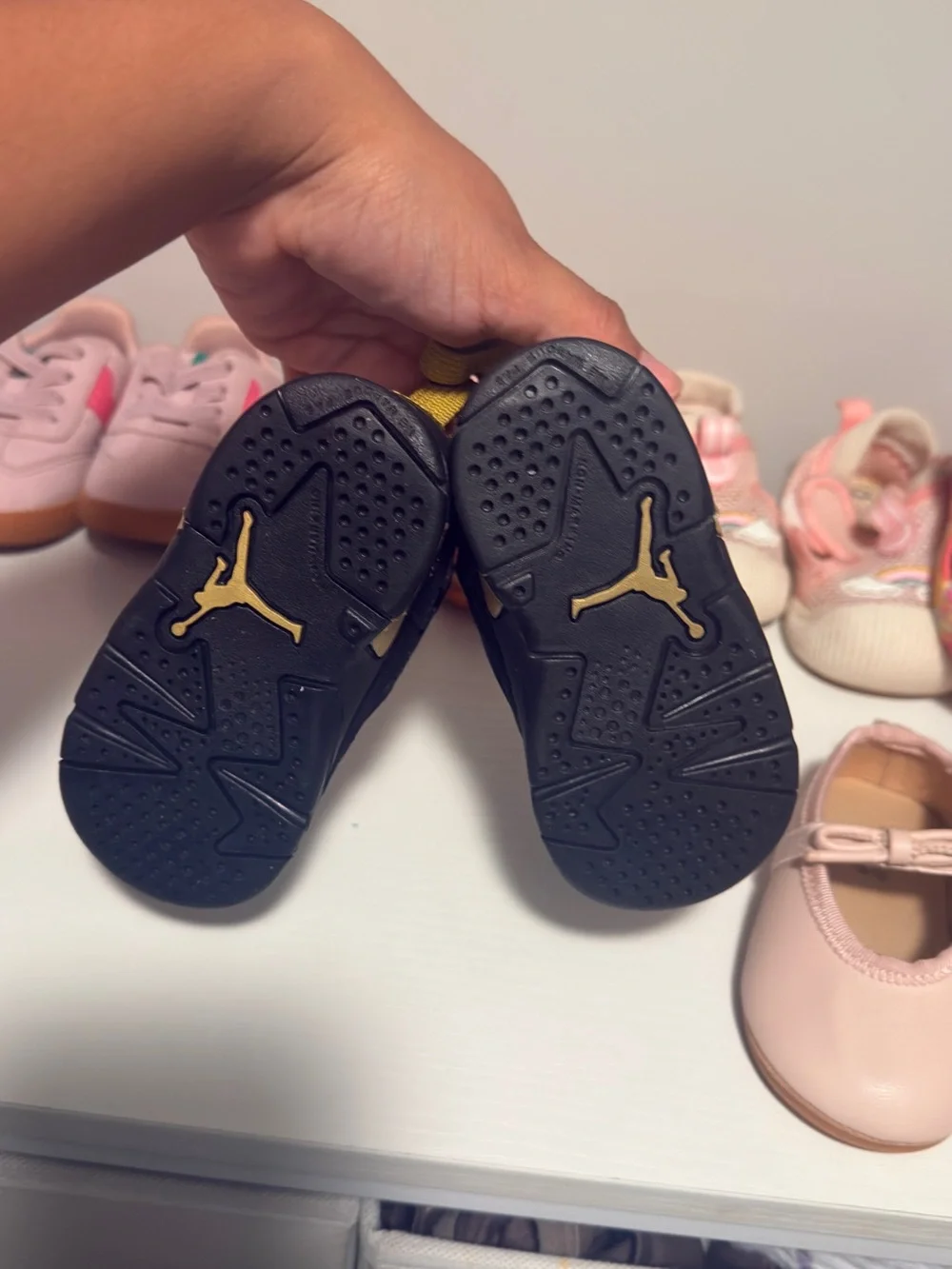 Nike Kids Black and Gold Low-Top Sneakers
